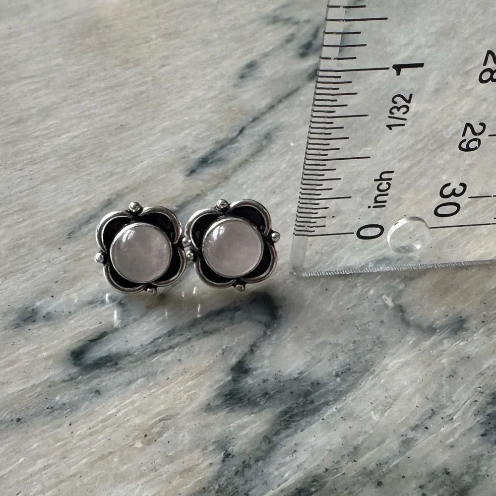 NWOT Sundance Rosebud Mist Earrings, Rose Quartz, Sterling Silver